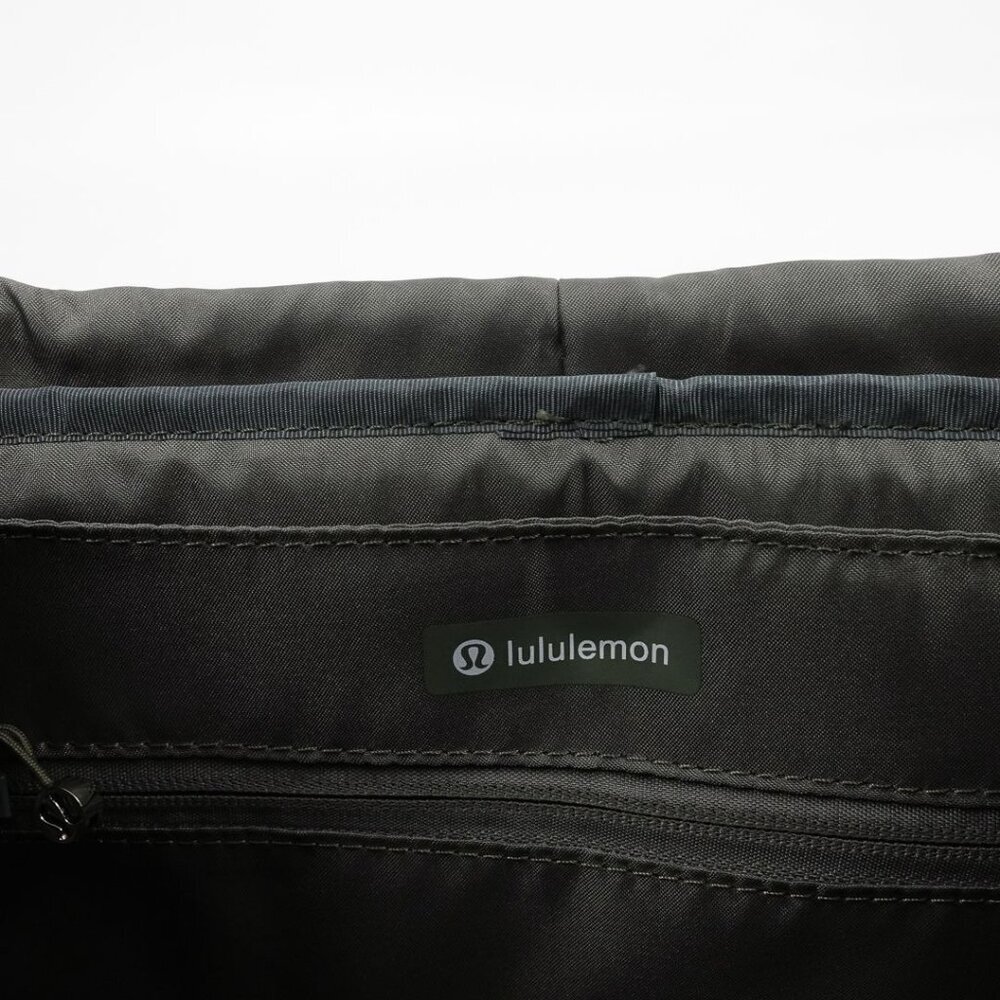 Lululemon Wunderlust Backpack 14L Green Grey - Picture 11 of 16